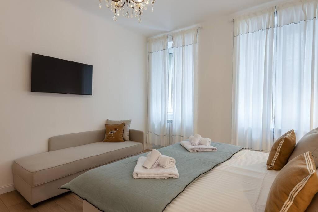 Foscolo 46 - Elegant Family Apartment Trieste Exterior photo
